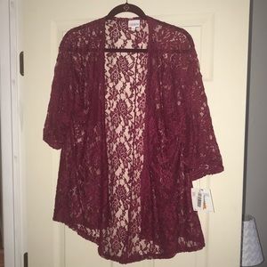 NWT Lace LuLaRoe Lindsay, Small; magenta/maroon
